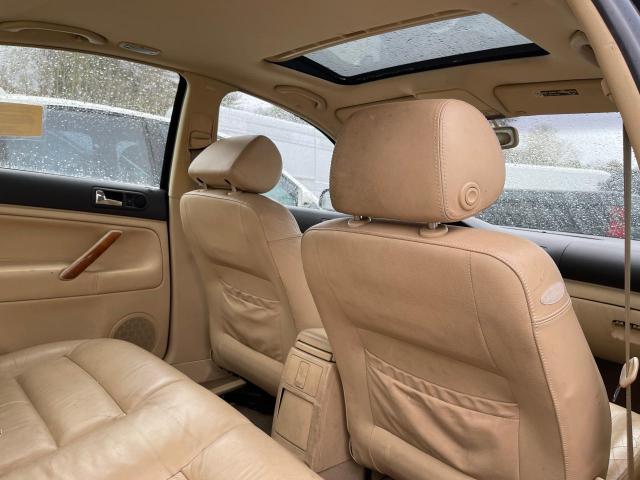 WVWRH63B71P087582 - 2001 VOLKSWAGEN PASSAT GLX Mavi foto 8