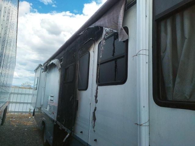 1F6NF53S440A05242 - 2004 WINNEBAGO BRAVE WHITE photo 10