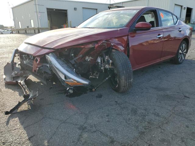 1N4BL4DWXNN300781 - 2022 NISSAN ALTIMA SV RED photo 2