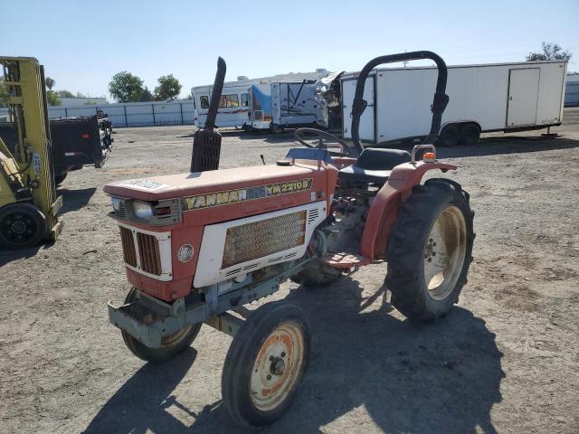 2T90288364 - 1981 OTHR TRACTOR RED photo 2