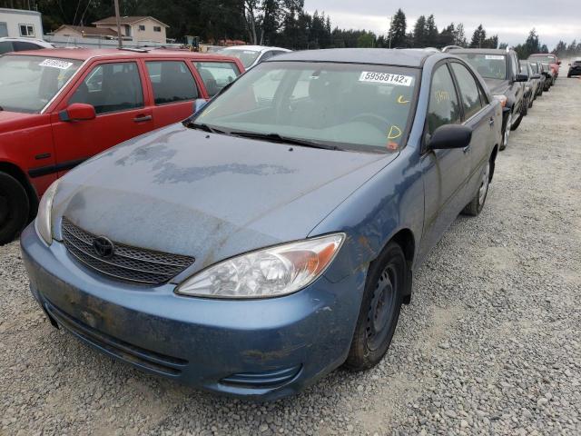 JTDBE32K940269100 - 2004 TOYOTA CAMRY LE BLUE photo 2