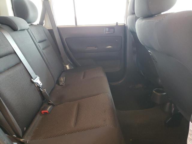 JTLKT324X64049939 - 2006 TOYOTA SCION XB Silber Foto 6