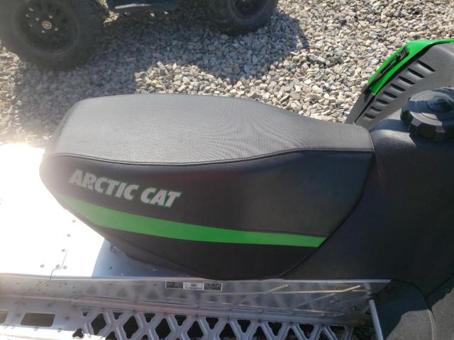 4UF10SNWXAT100175 - 2010 ARCTIC CAT SNOWMOBILE GREEN photo 5