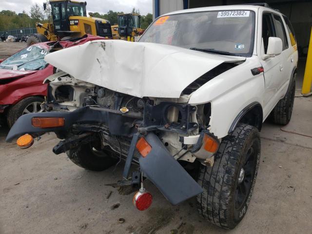 JT3HN86R7W0180924 - 1998 TOYOTA 4RUNNER SR WHITE photo 2