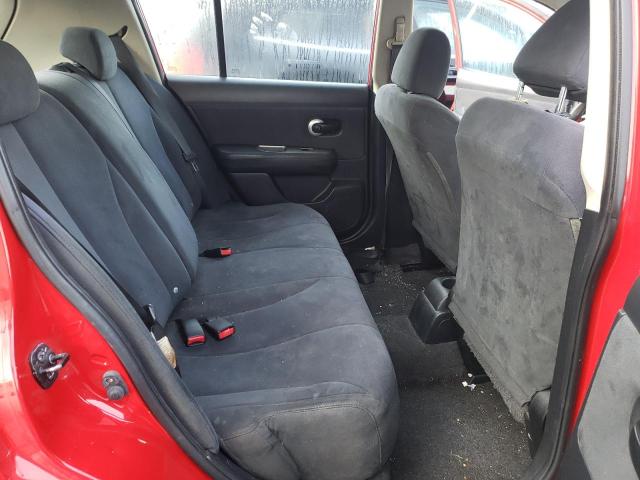 3N1BC13E69L496969 - 2009 NISSAN VERSA S RED photo 6