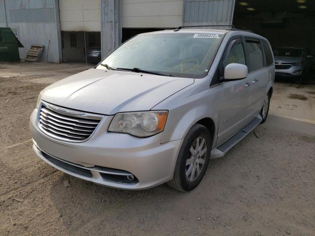 2A4RR8DG4BR619206 - 2011 CHRYSLER TOWN & COU SILVER photo 2