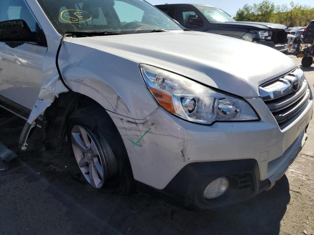 4S4BRDLC3D2265058 - 2013 SUBARU OUTBACK 3. WHITE photo 9