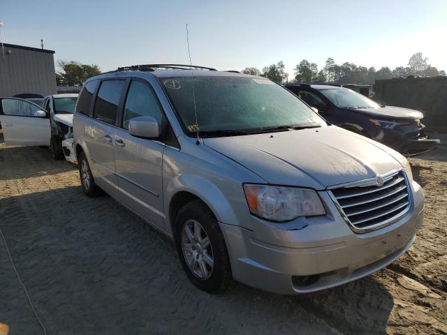 2A4RR5DX0AR329414 - 2010 CHRYSLER TOWN & COU SILVER photo 1