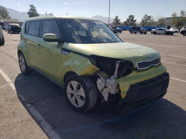 KNDJN2A22G7840588 - 2016 KIA SOUL GREEN photo 1