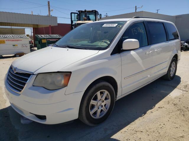 2A4RR5D12AR308544 - 2010 CHRYSLER TOWN & COU WHITE photo 2