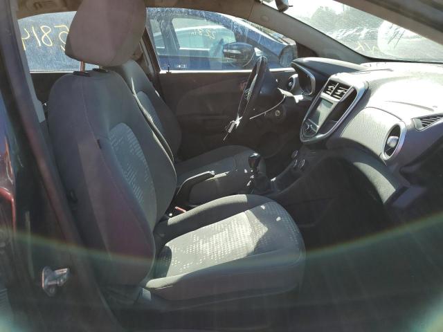 1G1JA5SH6H4166246 - 2017 CHEVROLET SONIC LS GRAY photo 5