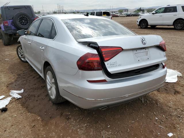 1VWBA7A33JC024247 - 2018 VOLKSWAGEN PASSAT SE SILVER photo 3