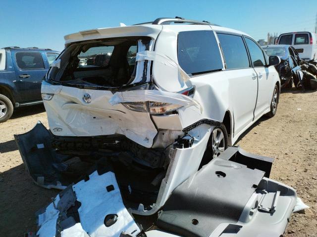 5TDEZ3DC7KS223623 - 2019 TOYOTA SIENNA SE WHITE photo 4