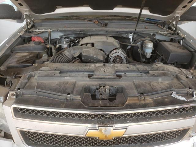 1GNUCHE08AR146196 - 2010 CHEVROLET SUBURBAN C SILVER photo 7