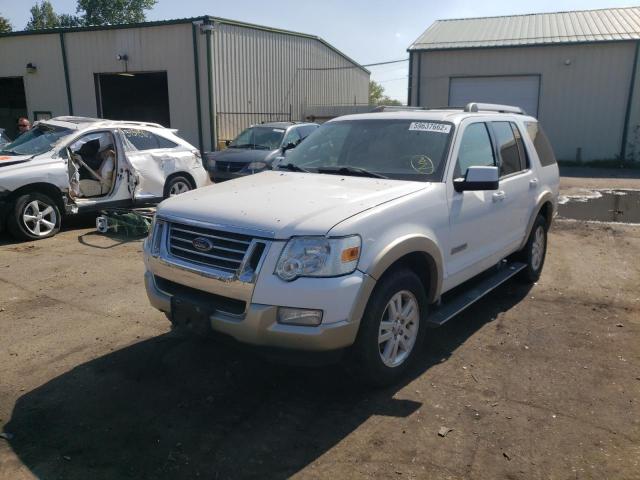 1FMEU74E27UB00009 - 2007 FORD EXPLORER E WHITE photo 2