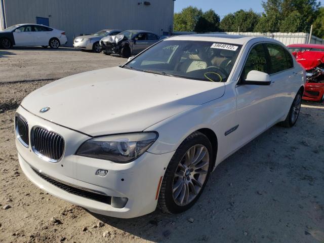 WBAKB8C51BCY64594 - 2011 BMW ALPINA B7 WHITE photo 2