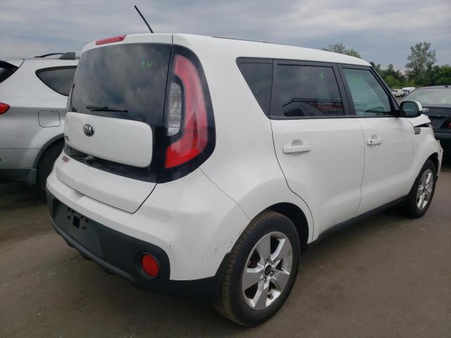 KNDJN2A27K7652108 - 2019 KIA SOUL WHITE photo 4