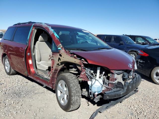 5TDKK3DCXFS615427 - 2015 TOYOTA SIENNA LE RED photo 9