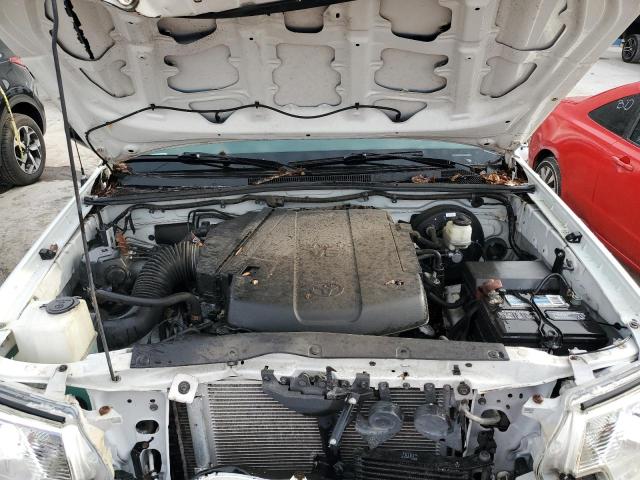 5TFJU4GN9FX085194 - 2015 TOYOTA TACOMA DOU WHITE photo 11