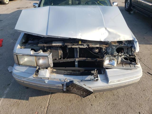 1LNLM82W9RY687944 - 1994 LINCOLN TOWN CAR S SILVER photo 9