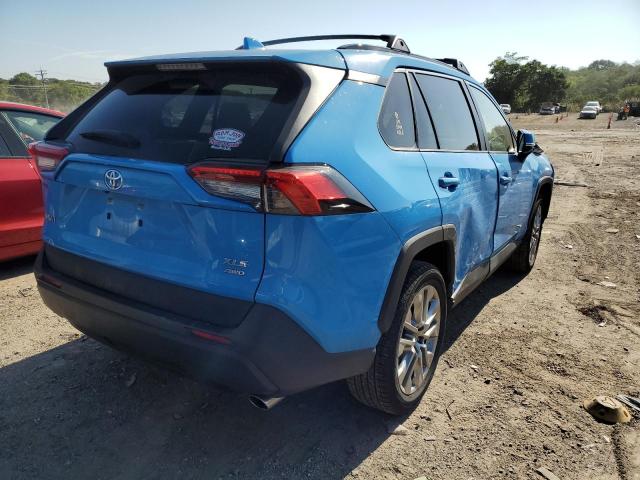 JTMA1RFV0KD506173 - 2019 TOYOTA RAV4 XLE P BLUE photo 4