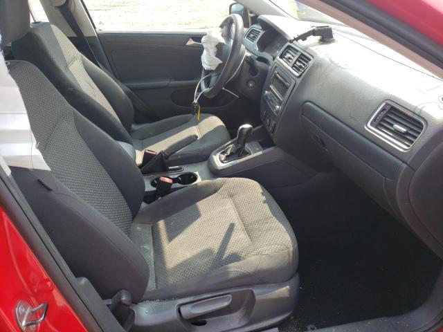 3VW2K7AJ9DM295943 - 2013 VOLKSWAGEN JETTA BASE RED photo 5