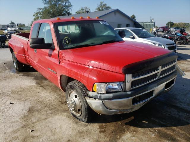 1B7MC33W8WJ132369 - 1998 DODGE RAM 3500 RED photo 1