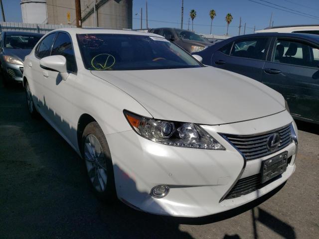 JTHBW1GGXF2088583 - 2015 LEXUS ES 300H WHITE photo 1