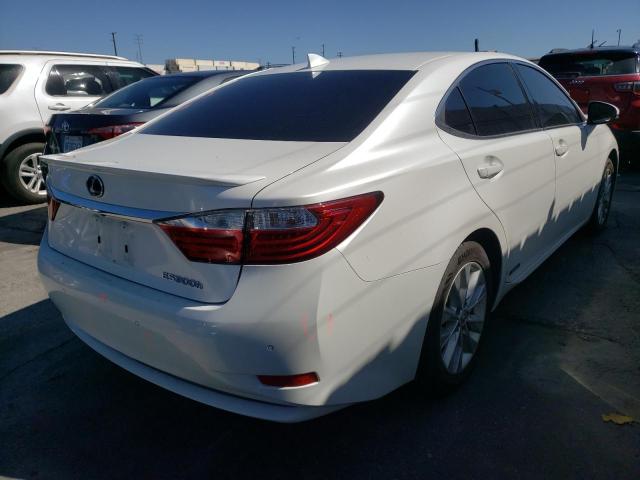 JTHBW1GGXF2088583 - 2015 LEXUS ES 300H WHITE photo 4