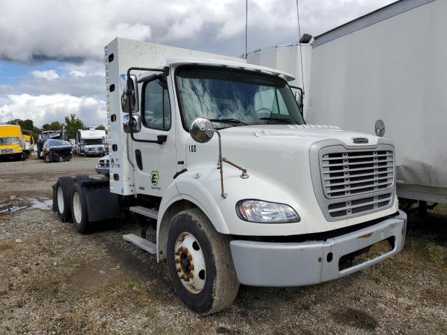 1FUJC5DX5CHBF3230 - 2012 FREIGHTLINER M2 112 MED WHITE photo 1