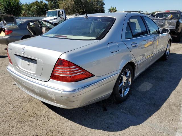 WDBNG70J94A400642 - 2004 MERCEDES-BENZ S 430 SILVER photo 4