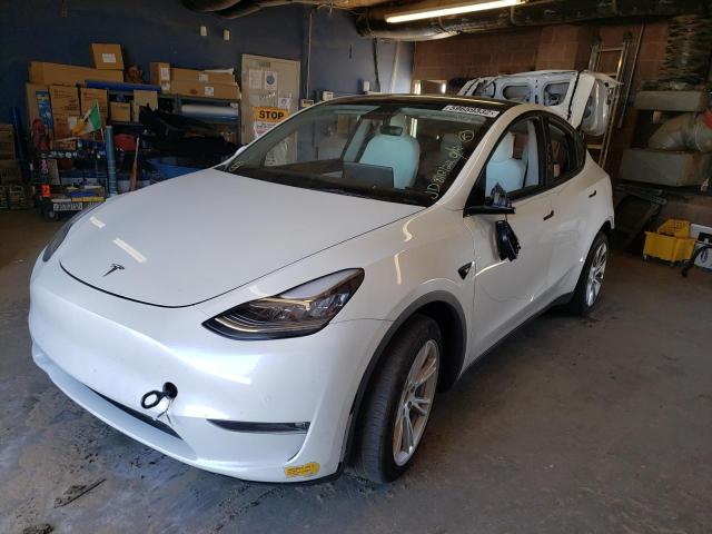 5YJYGDEE4MF158374 - 2021 TESLA MODEL Y WHITE photo 2