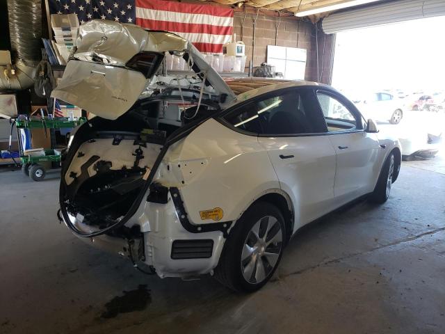 5YJYGDEE4MF158374 - 2021 TESLA MODEL Y Blanc photo 4