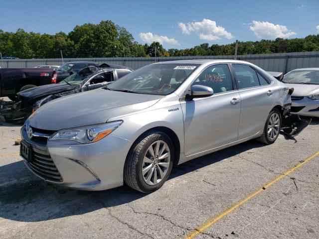 4T1BD1FK8FU149393 - 2015 TOYOTA CAMRY HYBR SILVER photo 2