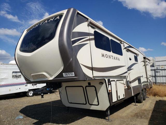 4YDF37129H4700112 - 2017 KEYSTONE MONTANA WHITE photo 2