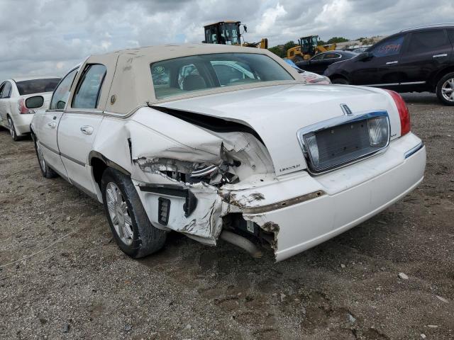 1LNHM82W37Y606875 - 2007 LINCOLN TOWN CAR S WHITE photo 3