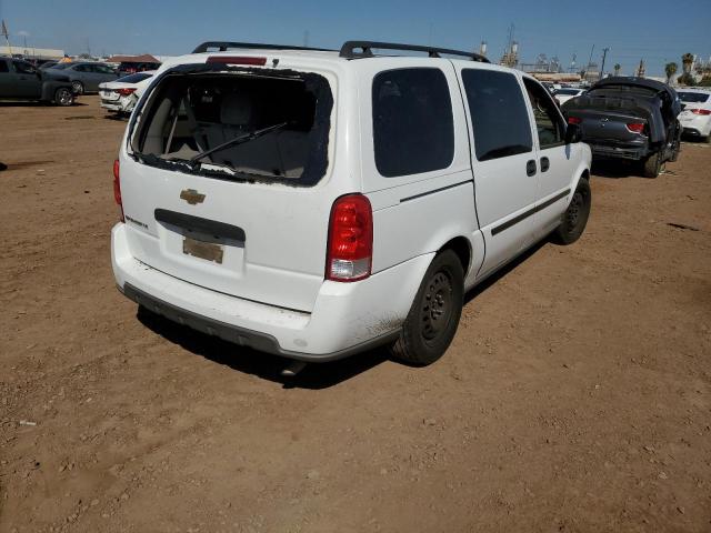 1GNDV23198D176317 - 2008 CHEVROLET UPLANDER L WHITE photo 4