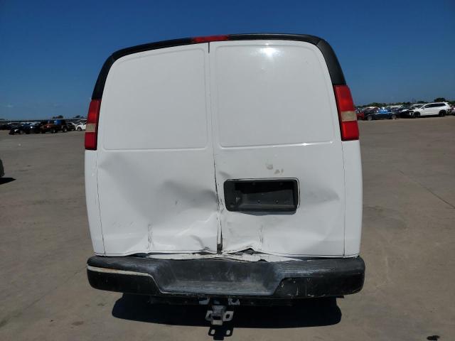 1GCUGAD42A1109832 - 2010 CHEVROLET EXPRESS G1 WHITE photo 9