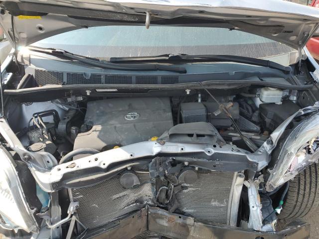 5TDKK3DC0CS235590 - 2012 TOYOTA SIENNA LE SILVER photo 7