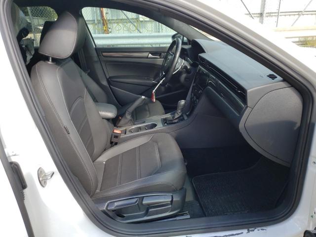 1VWMA7A31MC001871 - 2021 VOLKSWAGEN PASSAT R-L WHITE photo 5