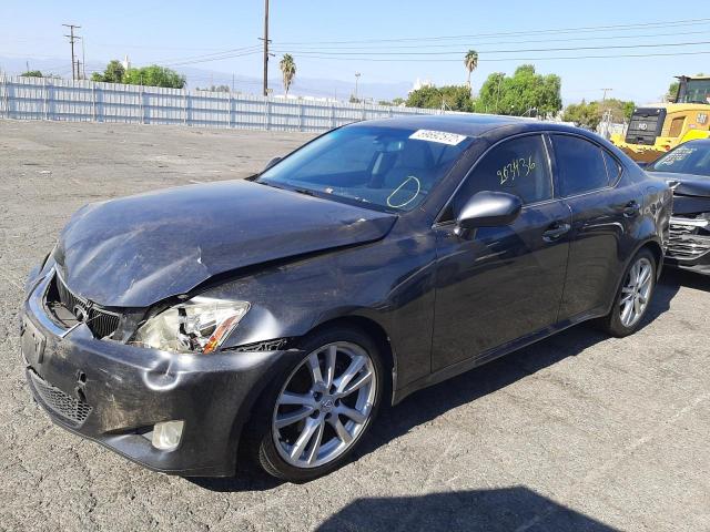 JTHBK262065003420 - 2006 LEXUS IS 250 GRAY photo 2