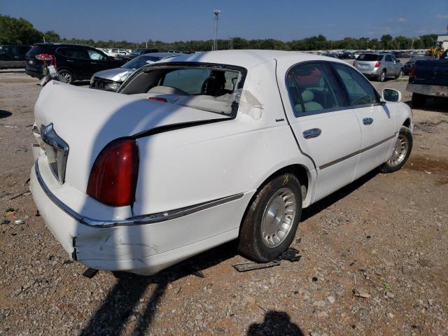 1LNHM81W2XY632952 - 1999 LINCOLN TOWN CAR E WHITE photo 4