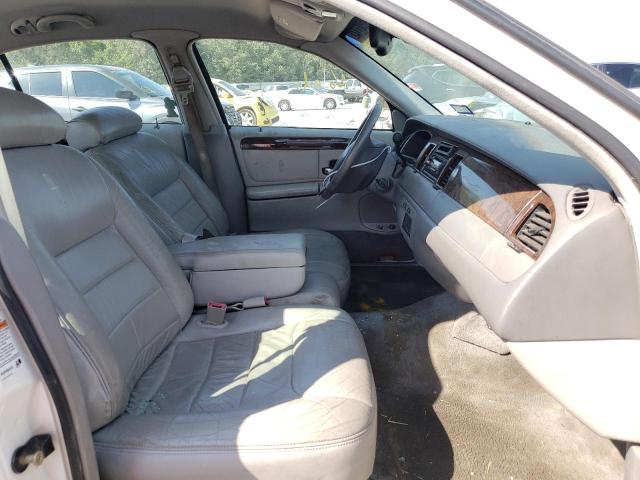 1LNHM81W2XY632952 - 1999 LINCOLN TOWN CAR E WHITE photo 5