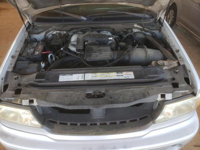 5LMEU27A9YLJ33363 - 2000 LINCOLN NAVIGATOR 银色 照片 7