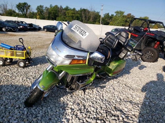 1HFSC223XVA901936 - 1997 HONDA GL1500 SE1 GREEN photo 2