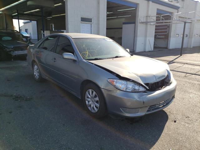 4T1BE32KX5U629805 - 2005 TOYOTA CAMRY LE GREEN photo 1