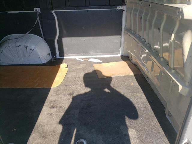 3C6TRVNG5GE117832 - 2016 RAM PROMASTER WHITE photo 6