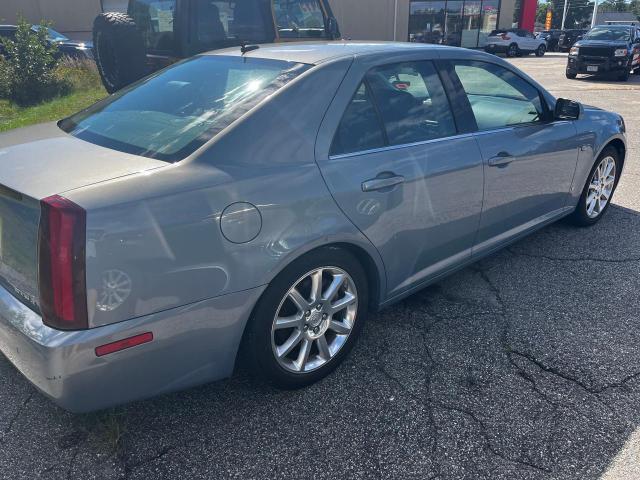 1G6DC67A170147337 - 2007 CADILLAC STS BLUE photo 4