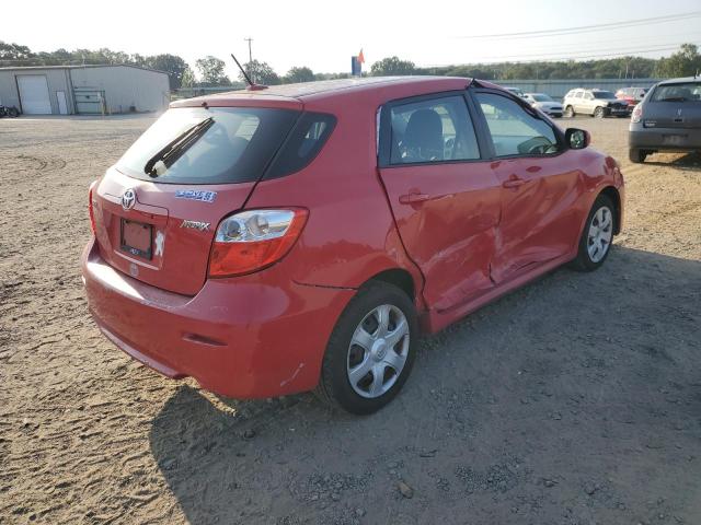 2T1KU4EE5AC252648 - 2010 TOYOTA MATRIX RED photo 4