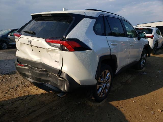 2T3C1RFV3MW148761 - 2021 TOYOTA RAV4 XLE P WHITE photo 4